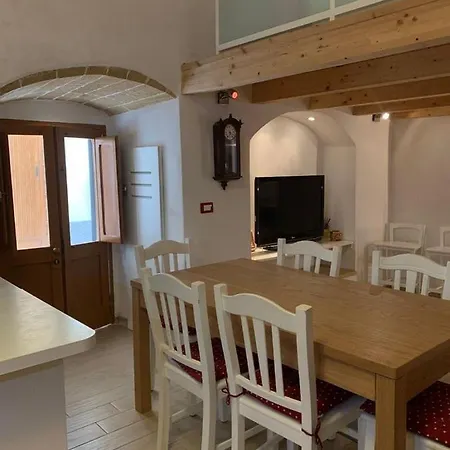 A 100mt Dal Mare Apartment *